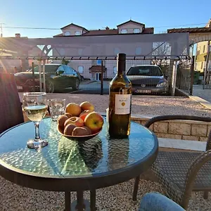 apartments-marla.in-istria.net/